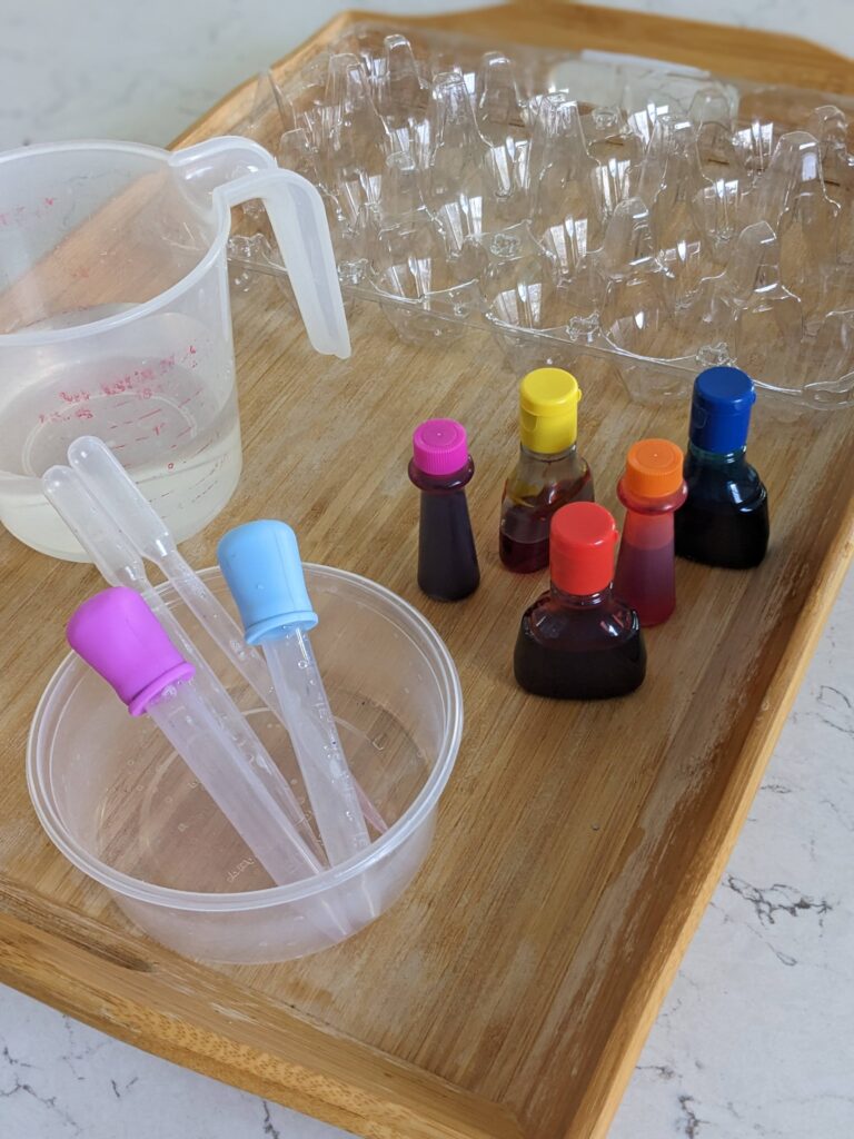 Supplies for color mixing with water